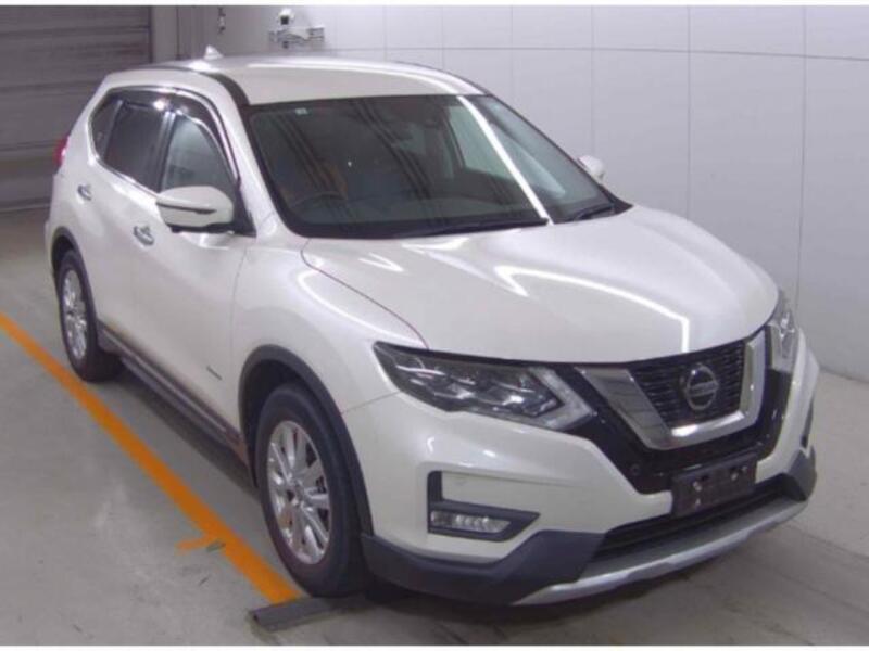 X-TRAIL