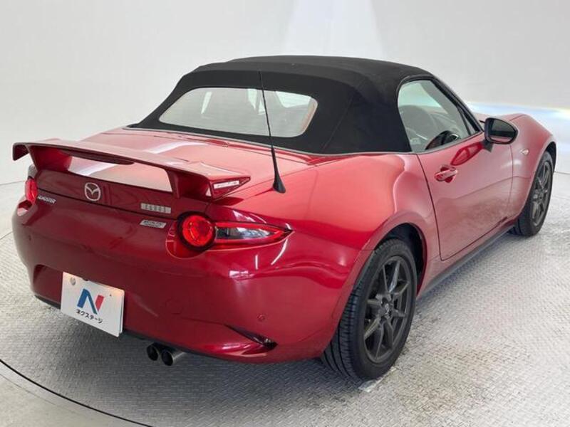 ROADSTER