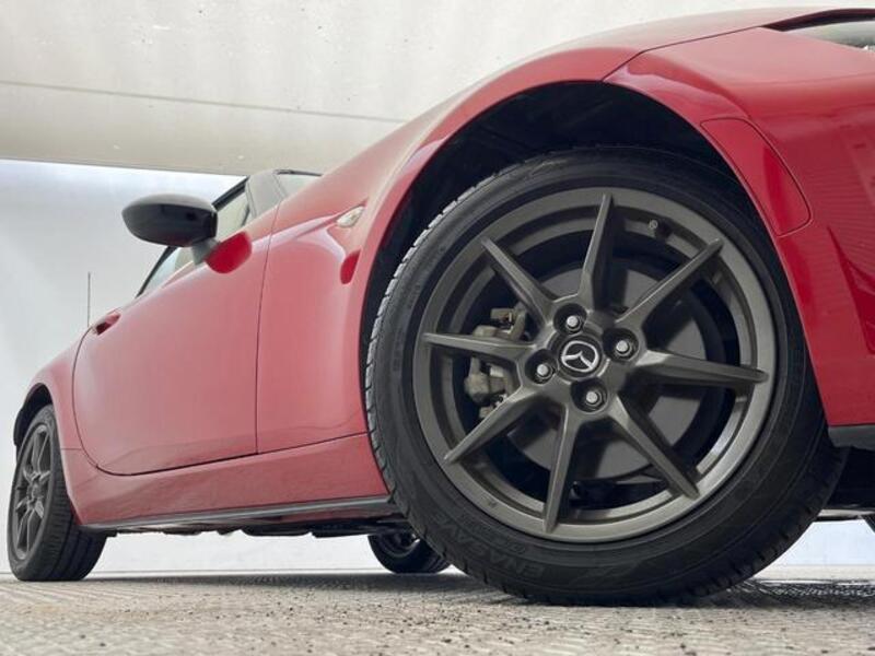 ROADSTER