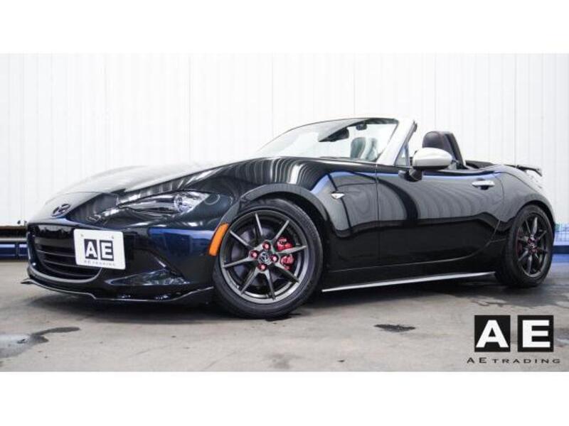 ROADSTER-0