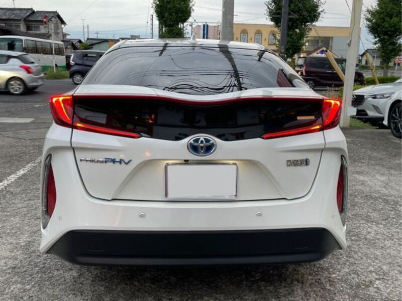PRIUS PHV