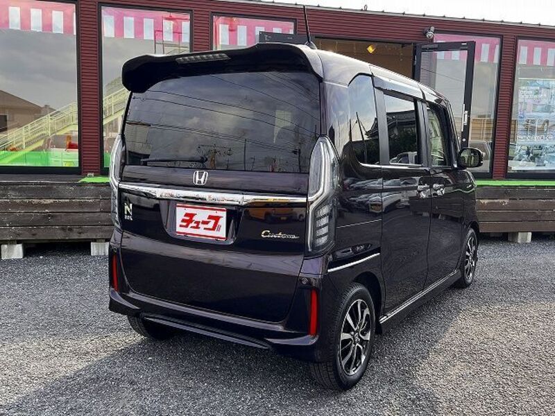 N BOX CUSTOM