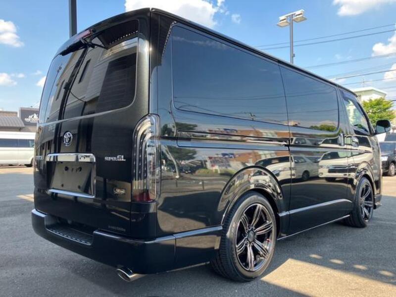HIACE VAN