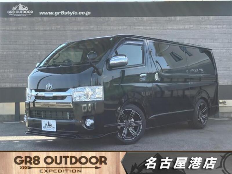 TOYOTA HIACE VAN