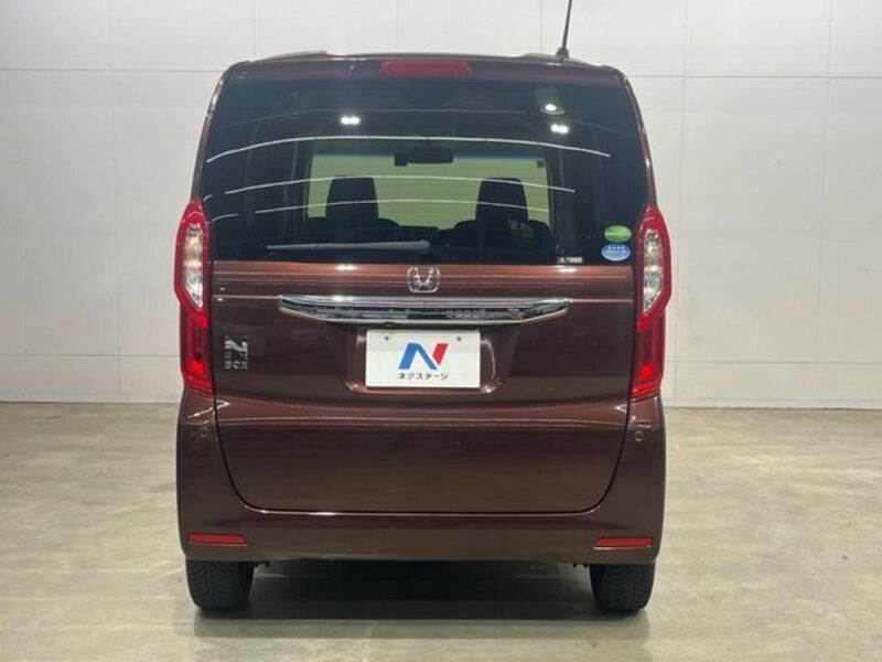 N BOX