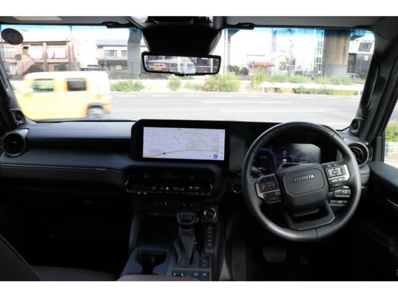 LAND CRUISER 250