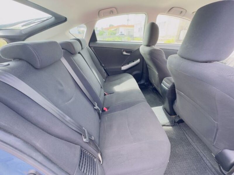 PRIUS PHV