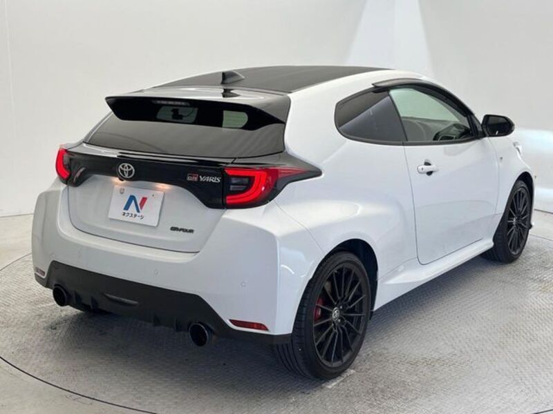 GR YARIS