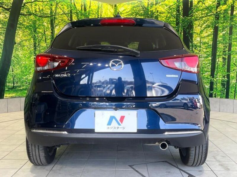 MAZDA2