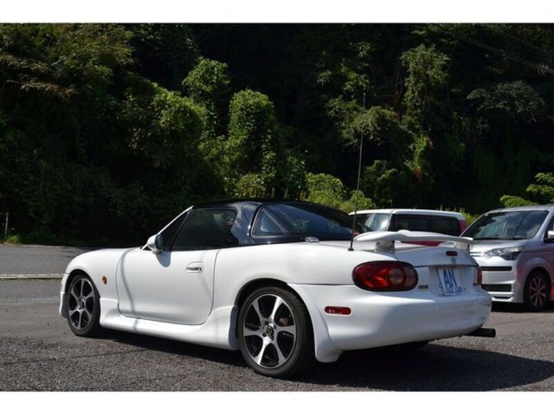 ROADSTER