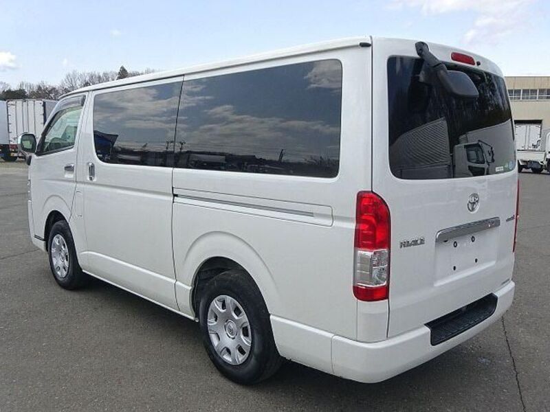 HIACE