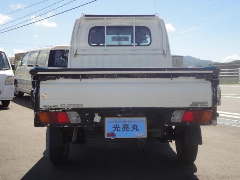 CLIPPER TRUCK