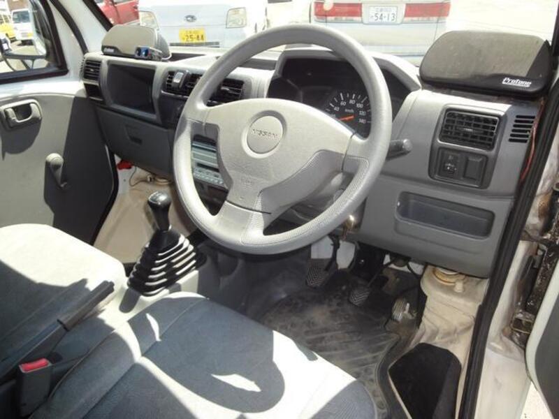 CLIPPER TRUCK