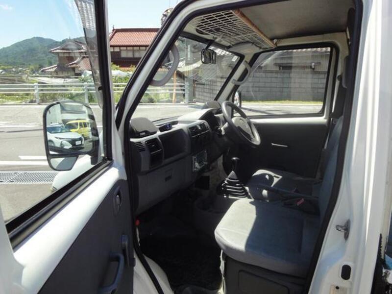 CLIPPER TRUCK
