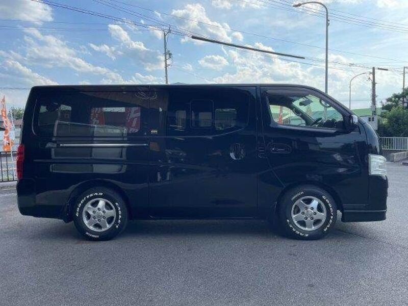 NV350 CARAVAN