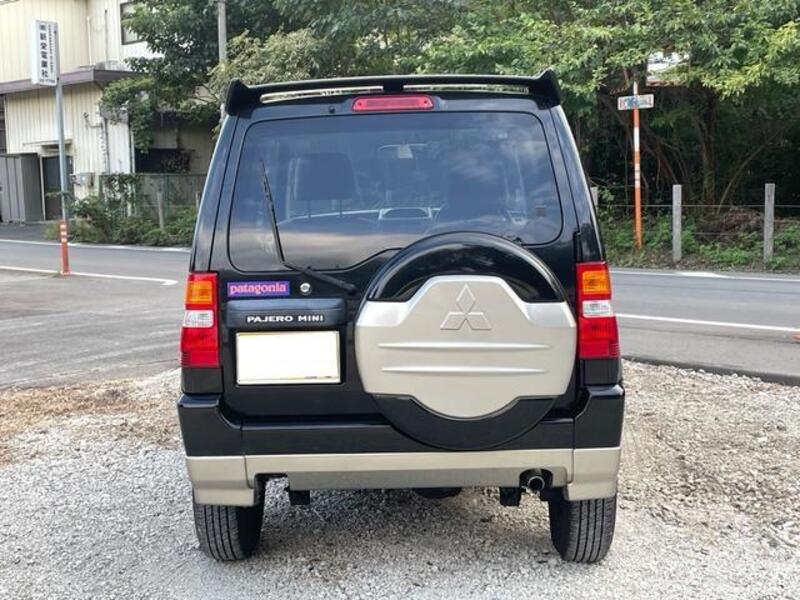 PAJERO MINI