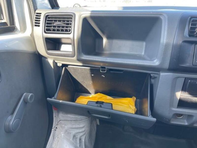 MINICAB TRUCK