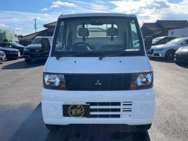 MINICAB TRUCK
