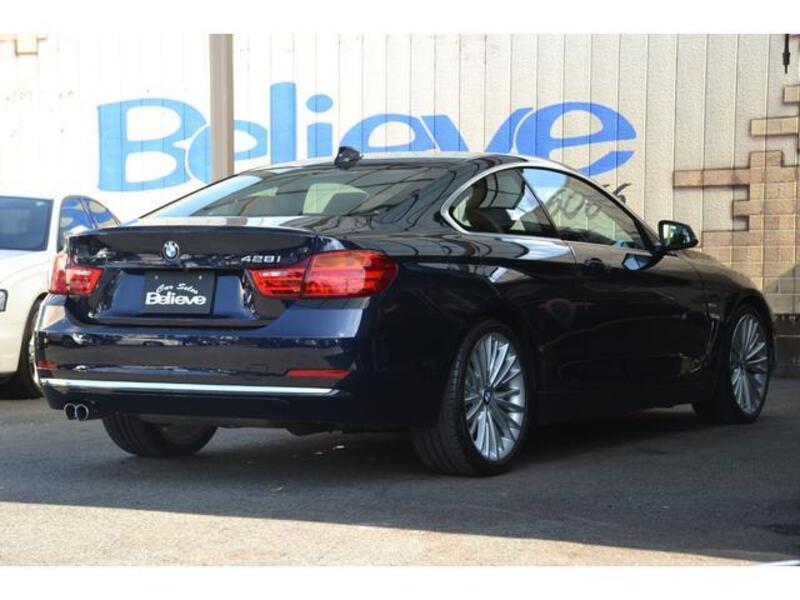 4 SERIES