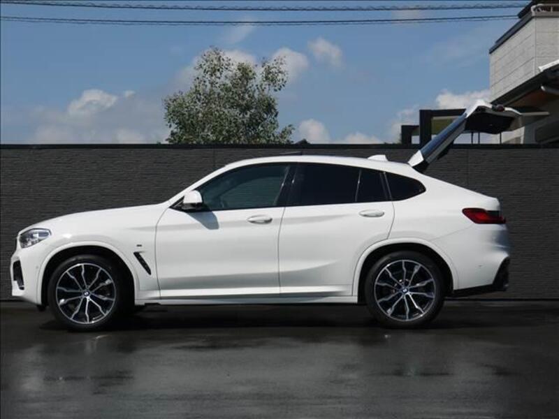 X4