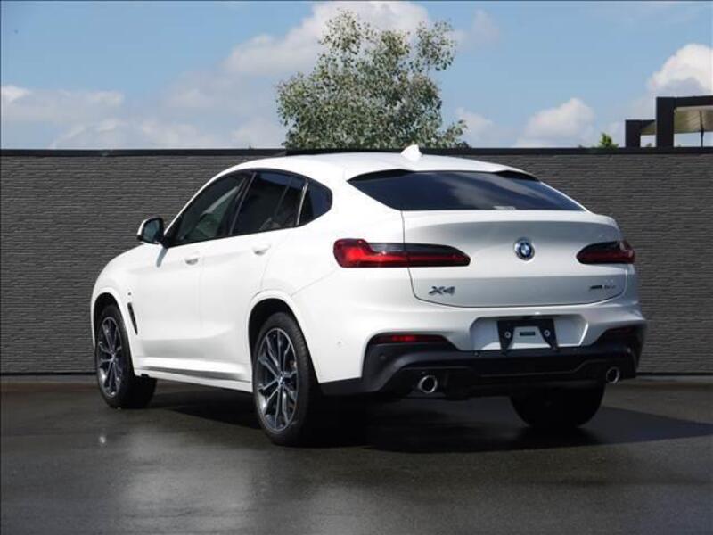 X4