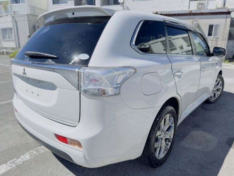 OUTLANDER PHEV