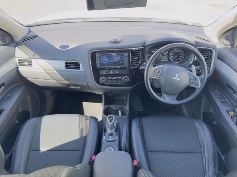 OUTLANDER PHEV