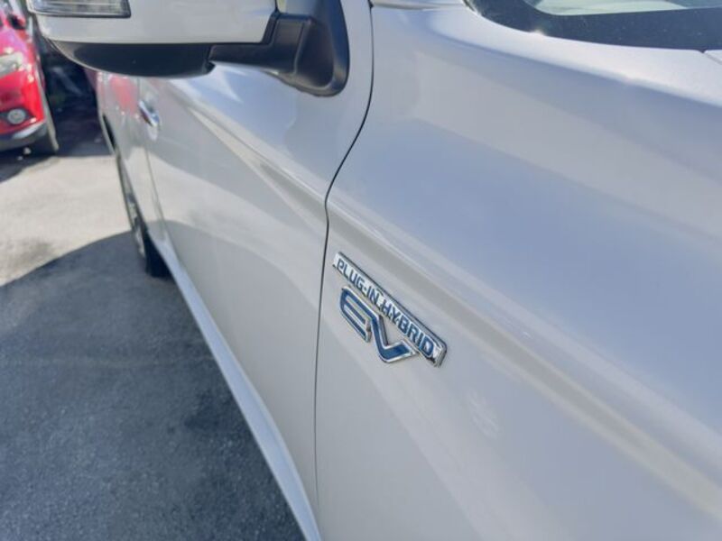 OUTLANDER PHEV