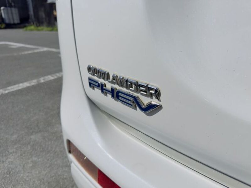 OUTLANDER PHEV