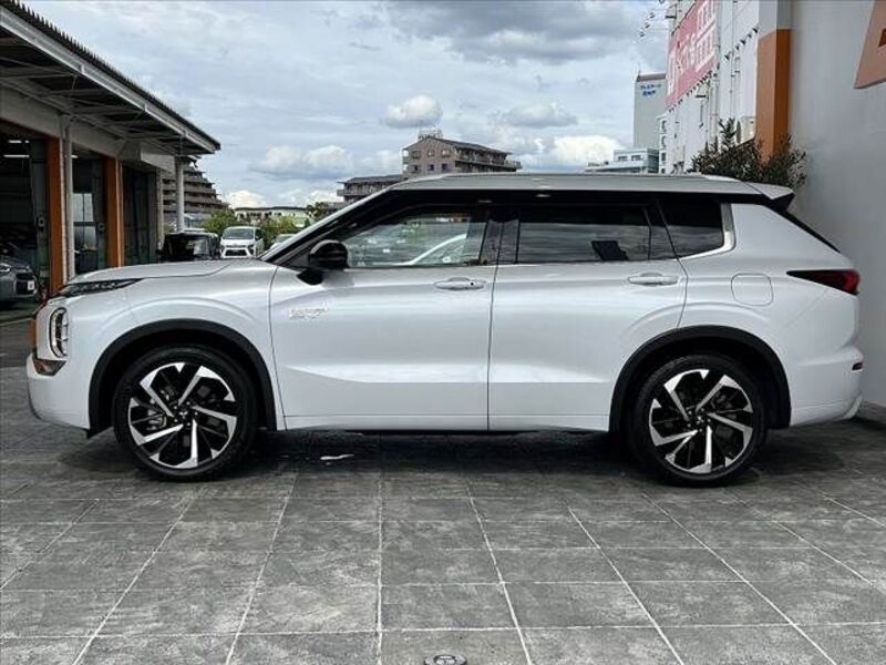 OUTLANDER PHEV