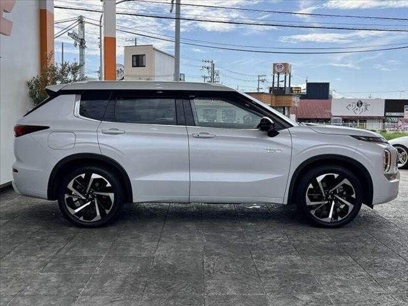 OUTLANDER PHEV