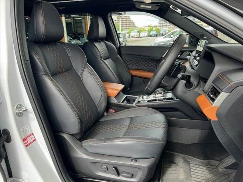OUTLANDER PHEV