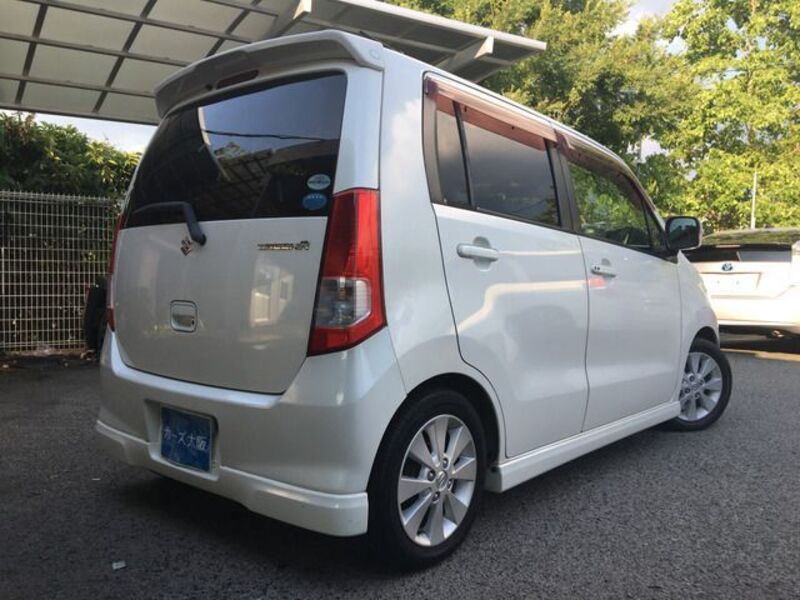 WAGON R