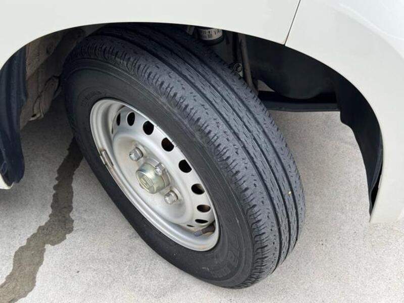 N-VAN