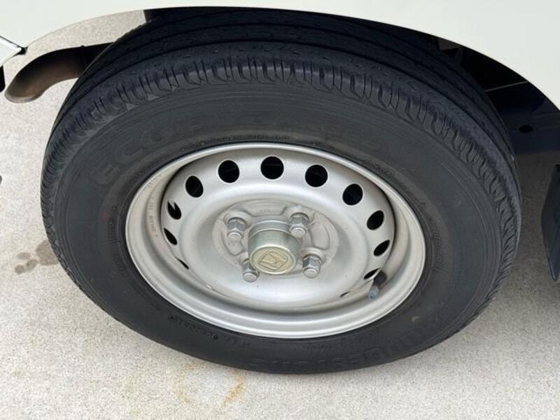 N-VAN