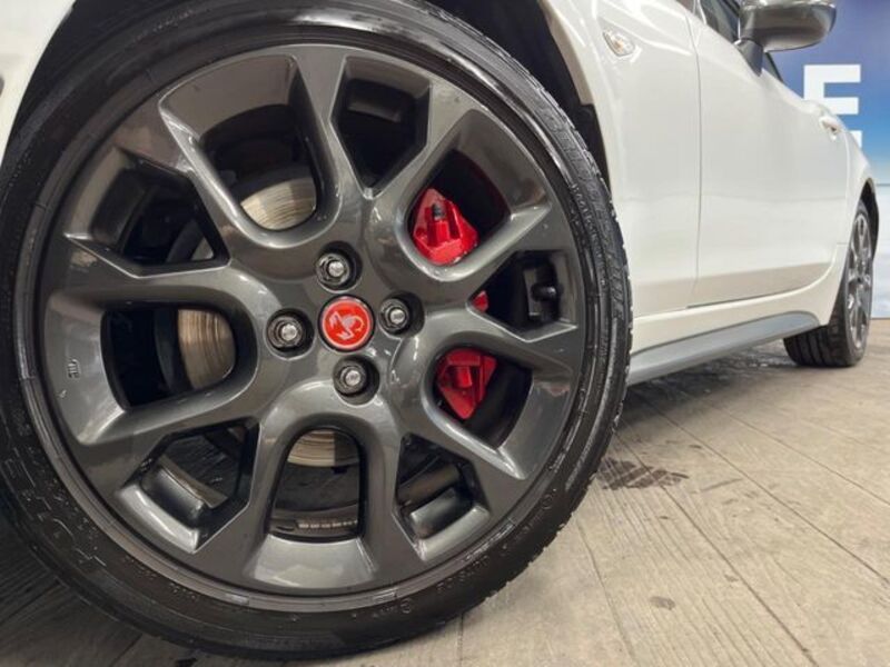 ABARTH 124 SPIDER