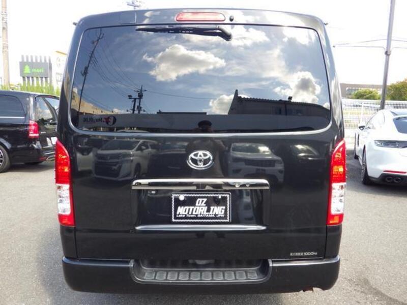 HIACE VAN