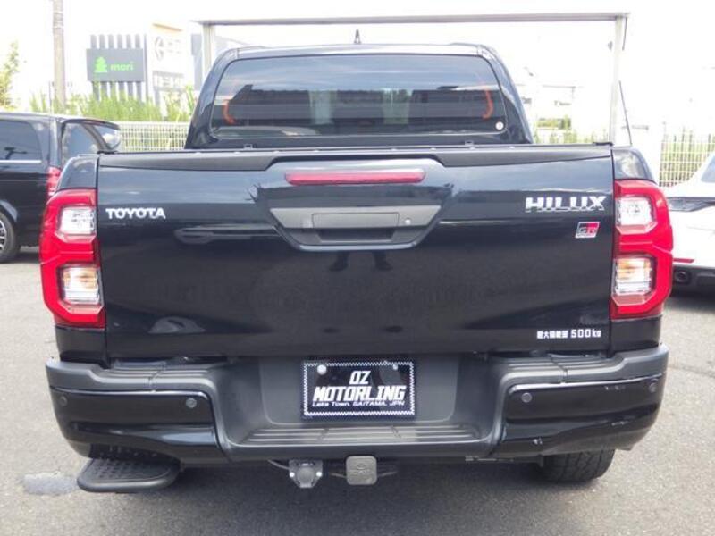 HILUX