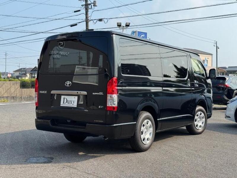 HIACE VAN