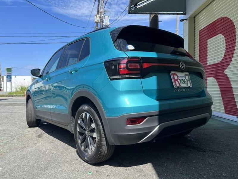 T CROSS