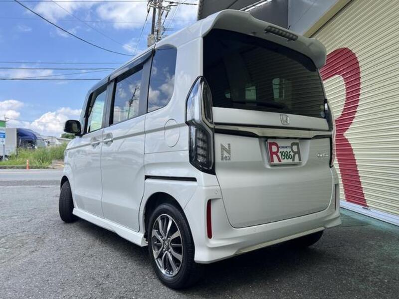 N BOX CUSTOM