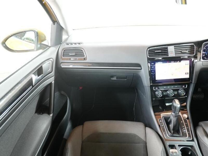 GOLF VARIANT