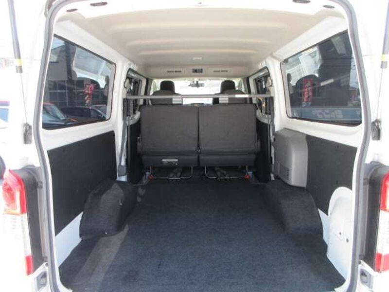 NV350 CARAVAN