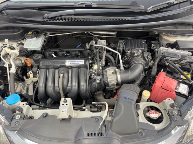 FIT HYBRID