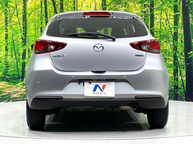 MAZDA2