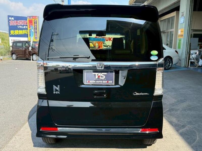 N BOX CUSTOM