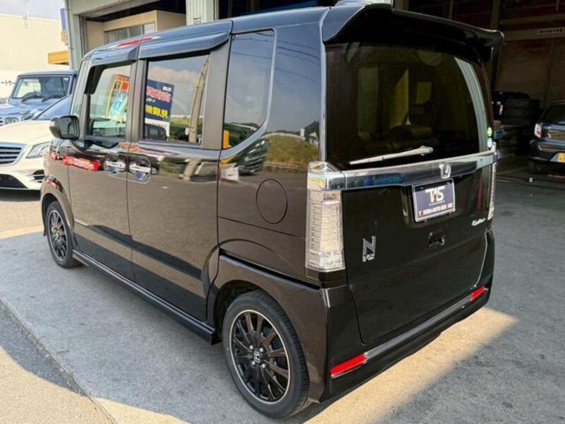 N BOX CUSTOM