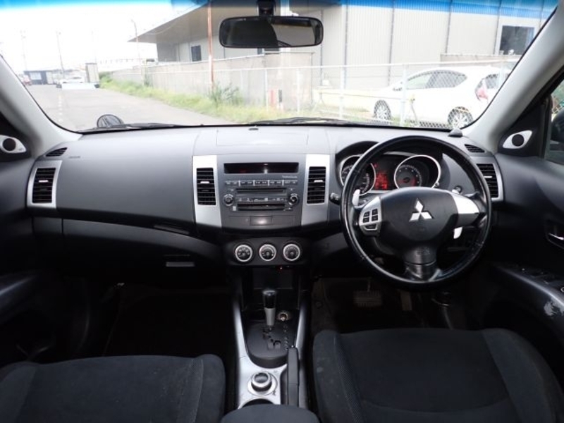 OUTLANDER