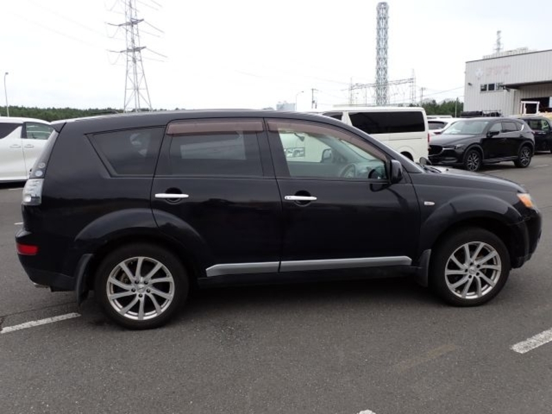 OUTLANDER