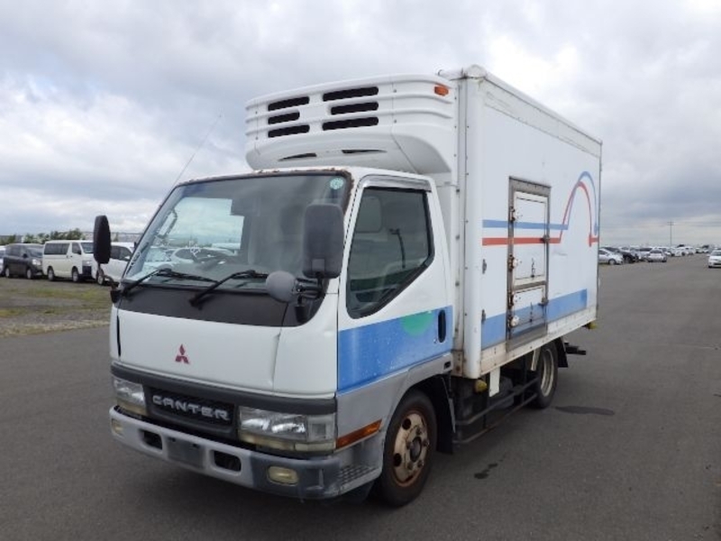 MITSUBISHI CANTER